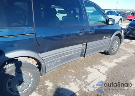 2002 Pontiac Montana M16 W/1Sa Pkg./M16 W/1Se Pkg. z USA, uszkodzony, nr VIN 1GMDX03E52D311953